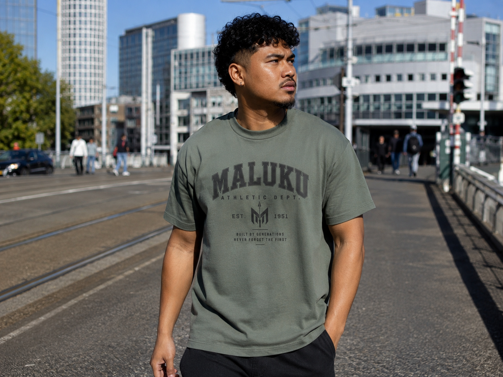 T-shirt Sweater
