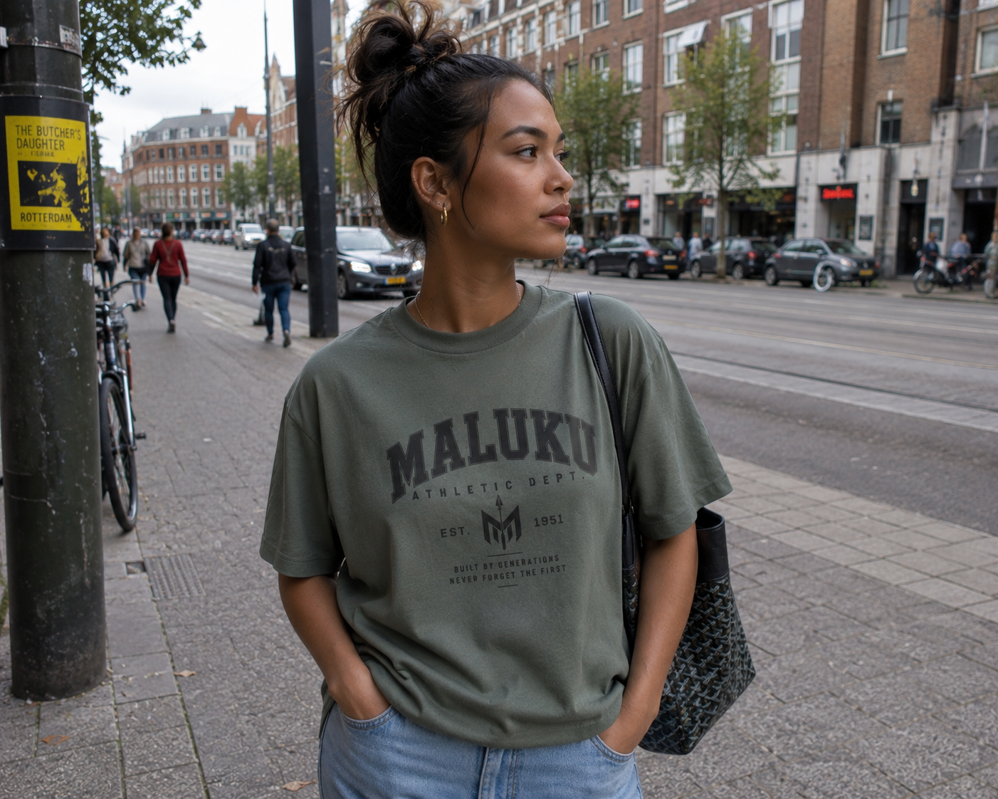 T-shirt Sweater
